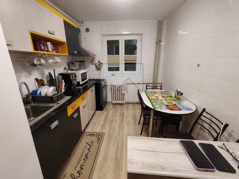 Rahova, str. Soldat Croitoru vanzare apartament 4 camere