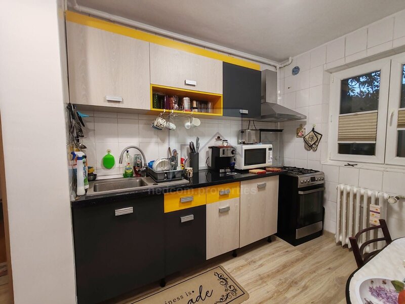 Rahova, str. Soldat Croitoru vanzare apartament 4 camere