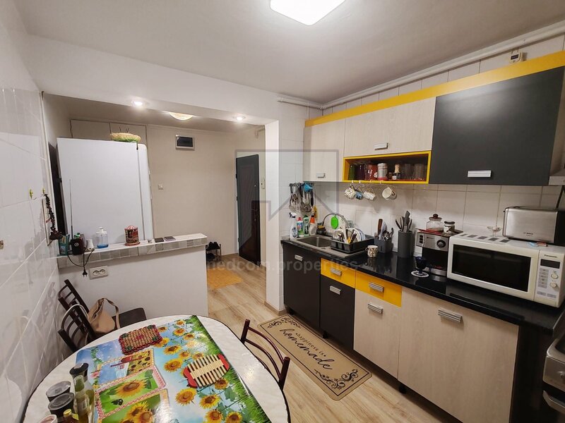 Rahova, str. Soldat Croitoru vanzare apartament 4 camere